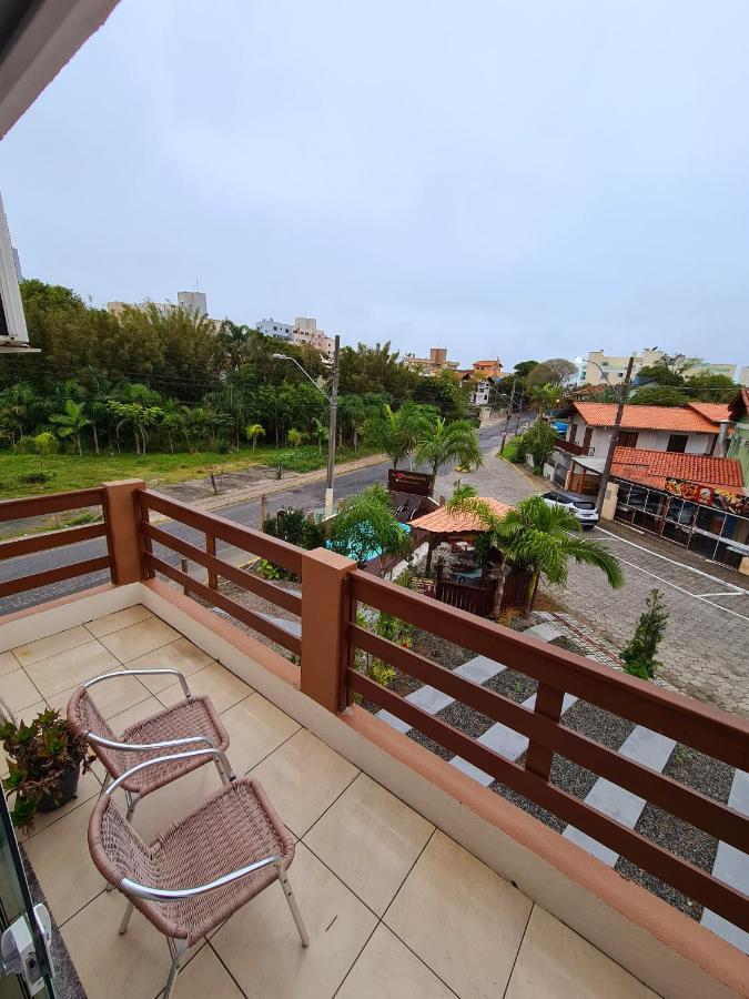 Апарт отель Residencial Salmao Бомбиньяс Экстерьер фото